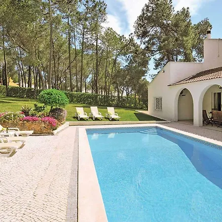 Holly Villa